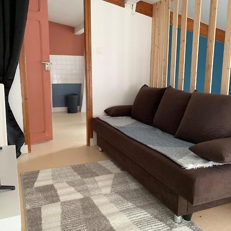 Appartement Charmant Face Au Haras Saint-Lo Bagian luar foto